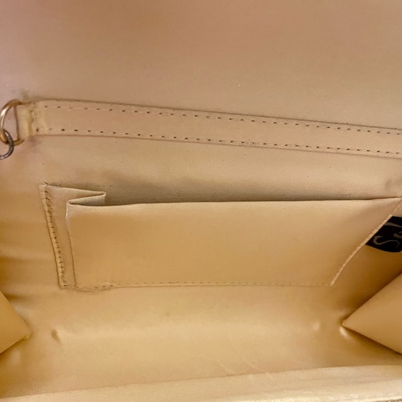 Purse - Picture 8 of 8